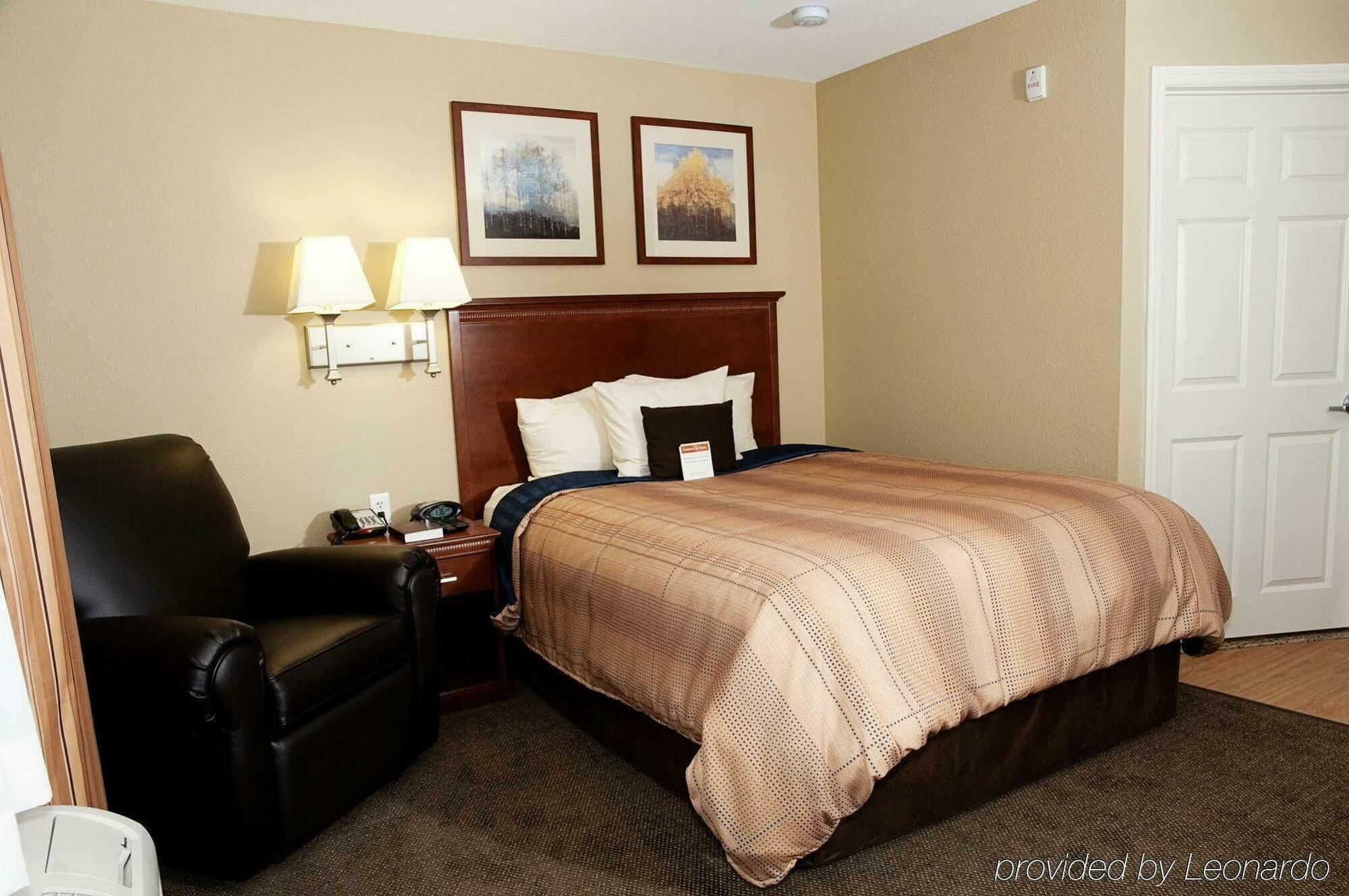 Candlewood Suites Tallahassee By Ihg Room photo